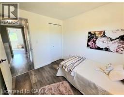 995 ELGIN Street N - 14