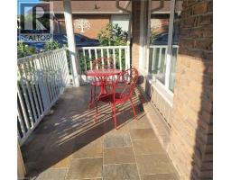 107 ROSENEATH Crescent - 2