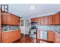 107 ROSENEATH Crescent - 6