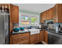 223 BERWICK Street - 12