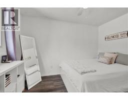 51 SOUTHGLEN Road - 22