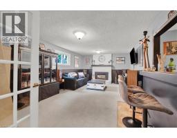 51 SOUTHGLEN Road - 24