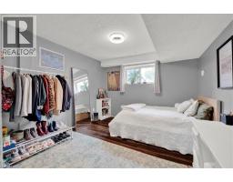 51 SOUTHGLEN Road - 29