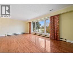 1 MARKETA Crescent - 14