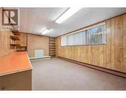 1 MARKETA Crescent - 36