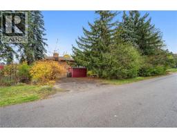 1 MARKETA Crescent - 40