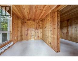 1 MARKETA Crescent - 44