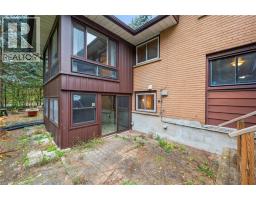 1 MARKETA Crescent - 46