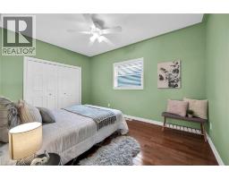 20 OAK Crescent - 25