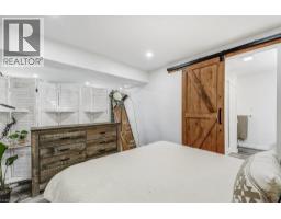 132A SCOTT Avenue - 38