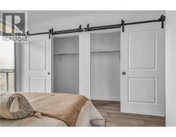 15 GLEBE Street UnitNo. 1414 - 17