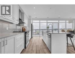 15 GLEBE Street UnitNo. 1414 - 2