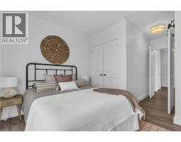 15 GLEBE Street UnitNo. 1414 - 21