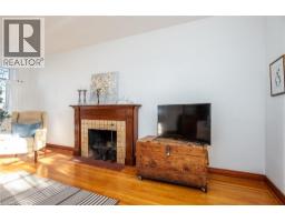 69 FLORAL Crescent - 12