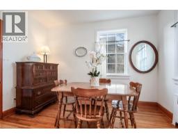 69 FLORAL Crescent - 15