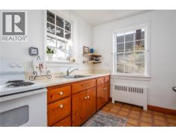 69 FLORAL Crescent - 21