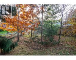 69 FLORAL Crescent - 39