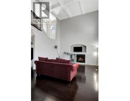 320 ROBERT FERRIE Drive - 8