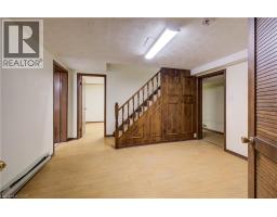 47 ACADEMY Crescent - 26