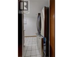 47 ACADEMY Crescent - 30