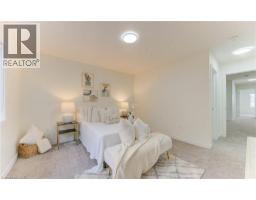 894 ROBERT FERRIE Drive - 18