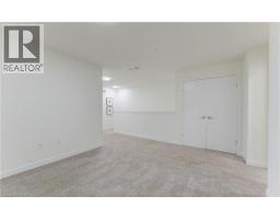 894 ROBERT FERRIE Drive - 23