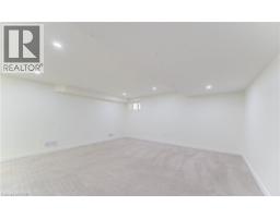 894 ROBERT FERRIE Drive - 35