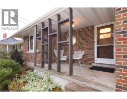 296 DUMFRIES Avenue - 2