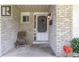 34 WOODRIDGE Drive - 3