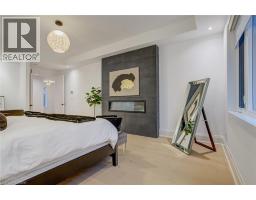 102 CUMMING Court - 28