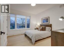 102 CUMMING Court - 34