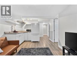 70 CANNES Street - 33