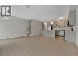 16 SANDSTONE Street - 10