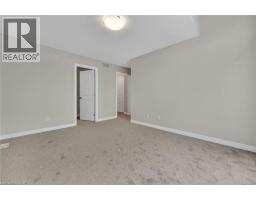 16 SANDSTONE Street - 16