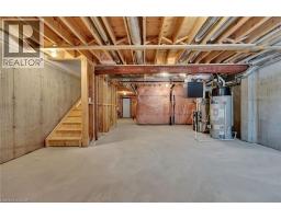 16 SANDSTONE Street - 24