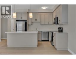 16 SANDSTONE Street - 7