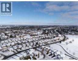 28 RIDGEWAY Crescent - 34