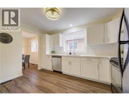 48 MARK Crescent - 13