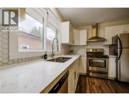 48 MARK Crescent - 15