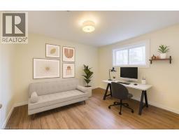 48 MARK Crescent - 21