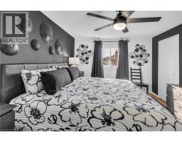 67 WEST ACRES Crescent - 25