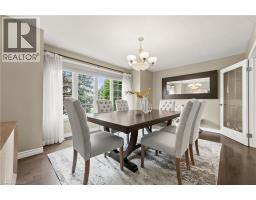 18 WEBERLYN Crescent - 15