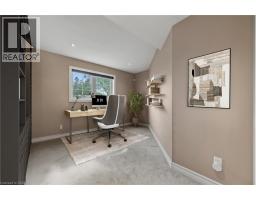 18 WEBERLYN Crescent - 16