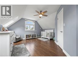 18 WEBERLYN Crescent - 26