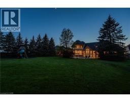 18 WEBERLYN Crescent - 45