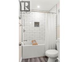 159 ROLLING MEADOWS Drive - 31