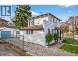 103 CHARLES Street W - 32