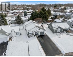 40 THOMPSON Drive - 29