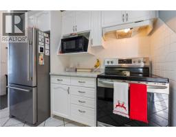 40 THOMPSON Drive - 7