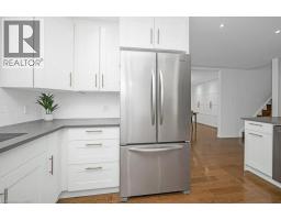 112 THOMAS Street - 14